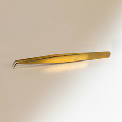 Gamma Volume Tweezer with Micro-Grip Technology by The L Theory
